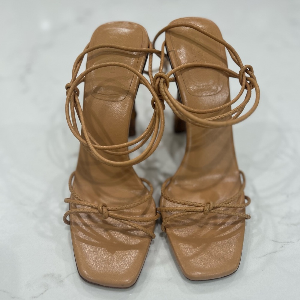 GUCCI Strap Heels